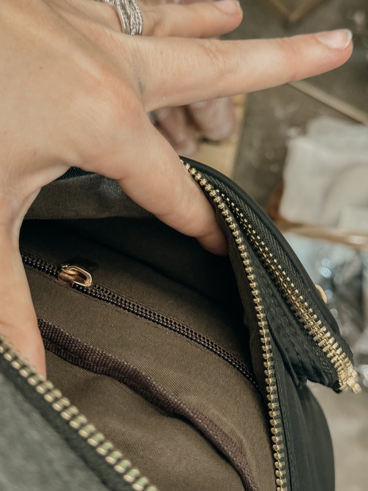 Black gold zipper Fanny pack