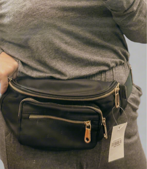 Black gold zipper Fanny pack